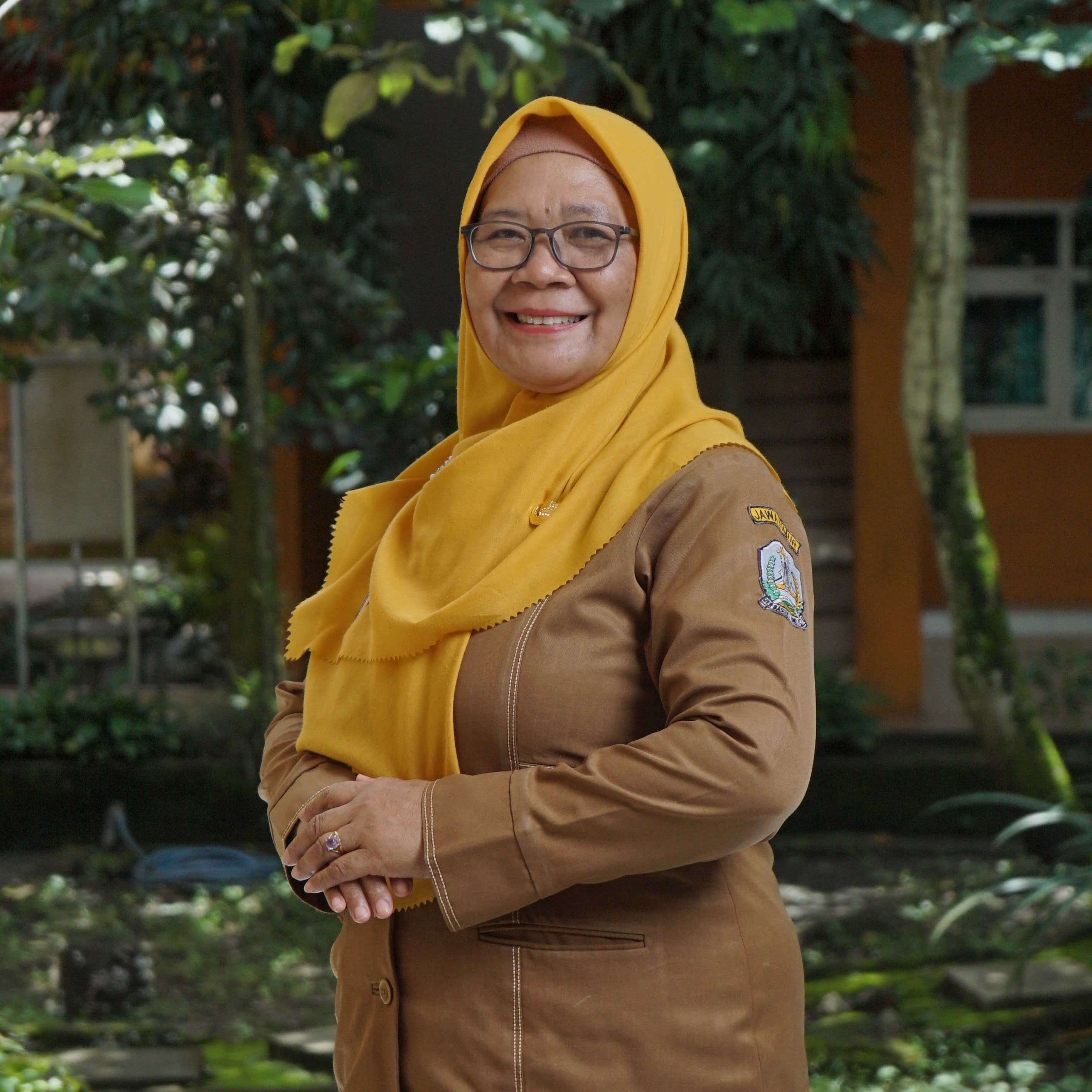 Dra. Ririd Mulyani