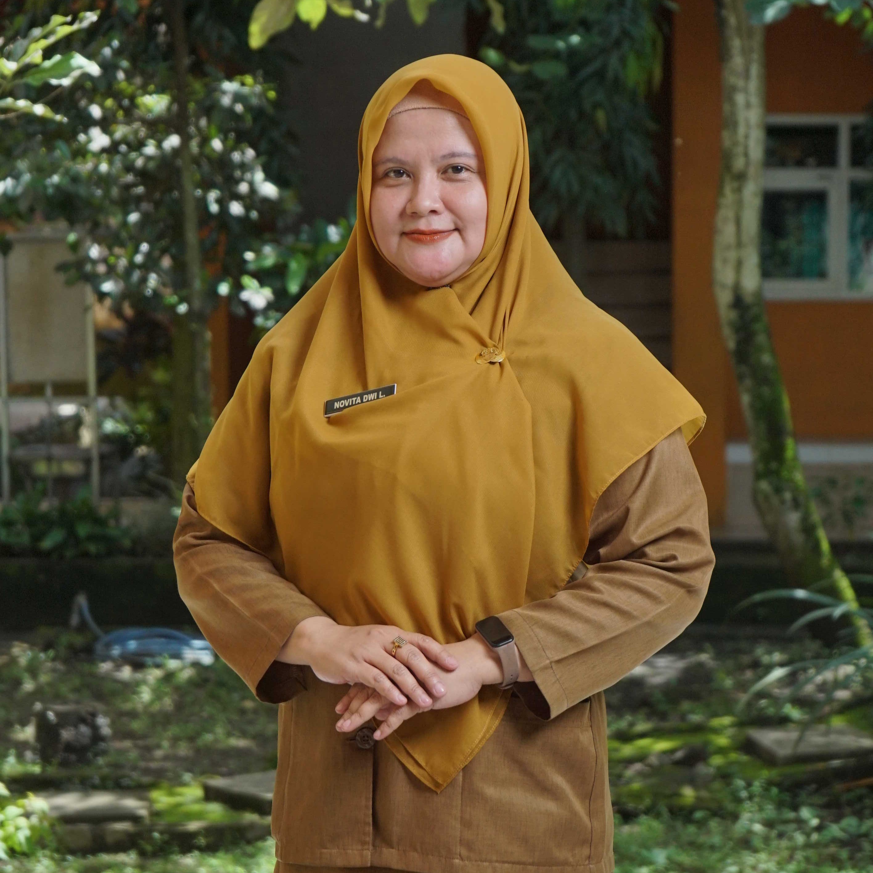 Novita Dwi Listyarini, S.TP., S.Pd.