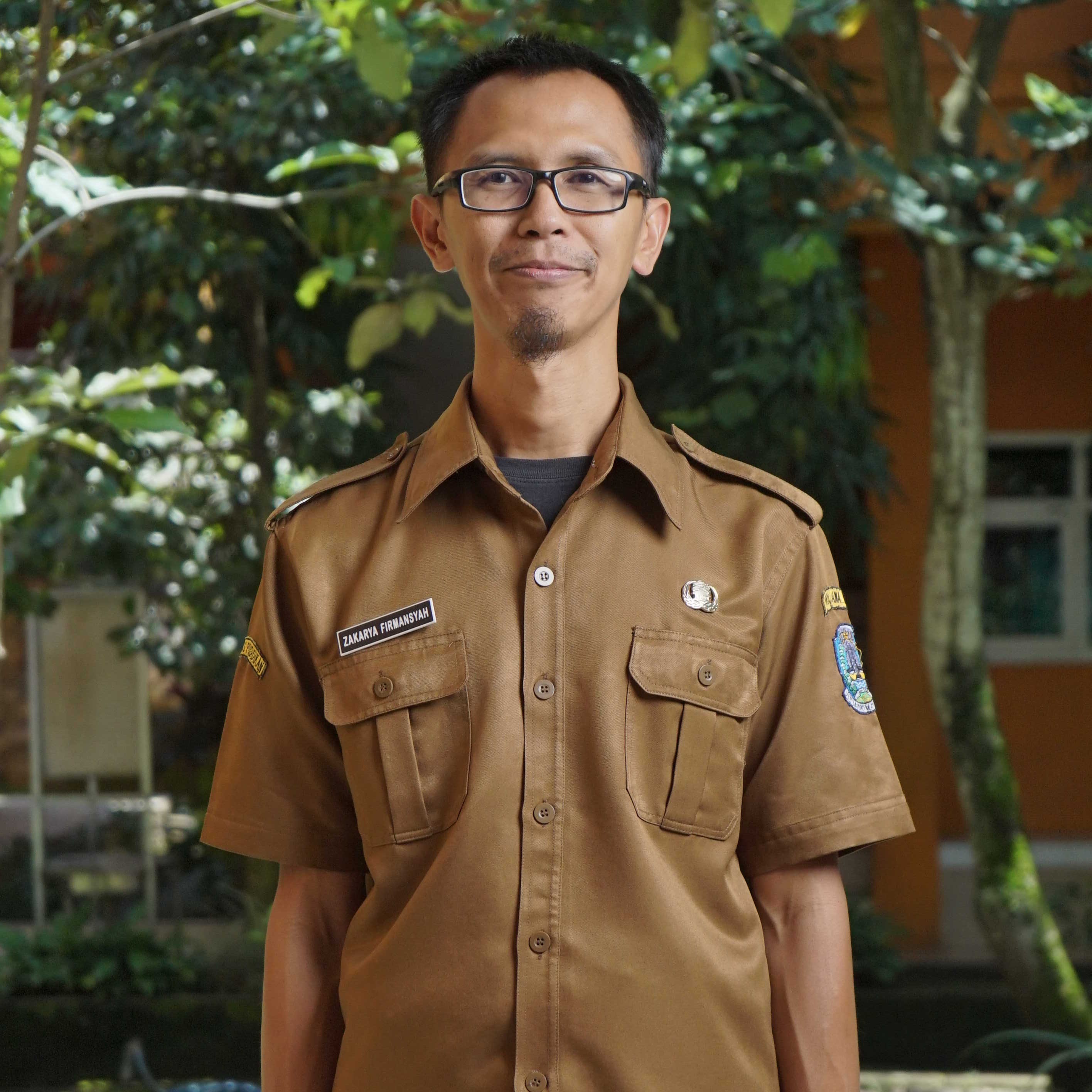 Zakarya Firmansyah, S.Pd., Gr