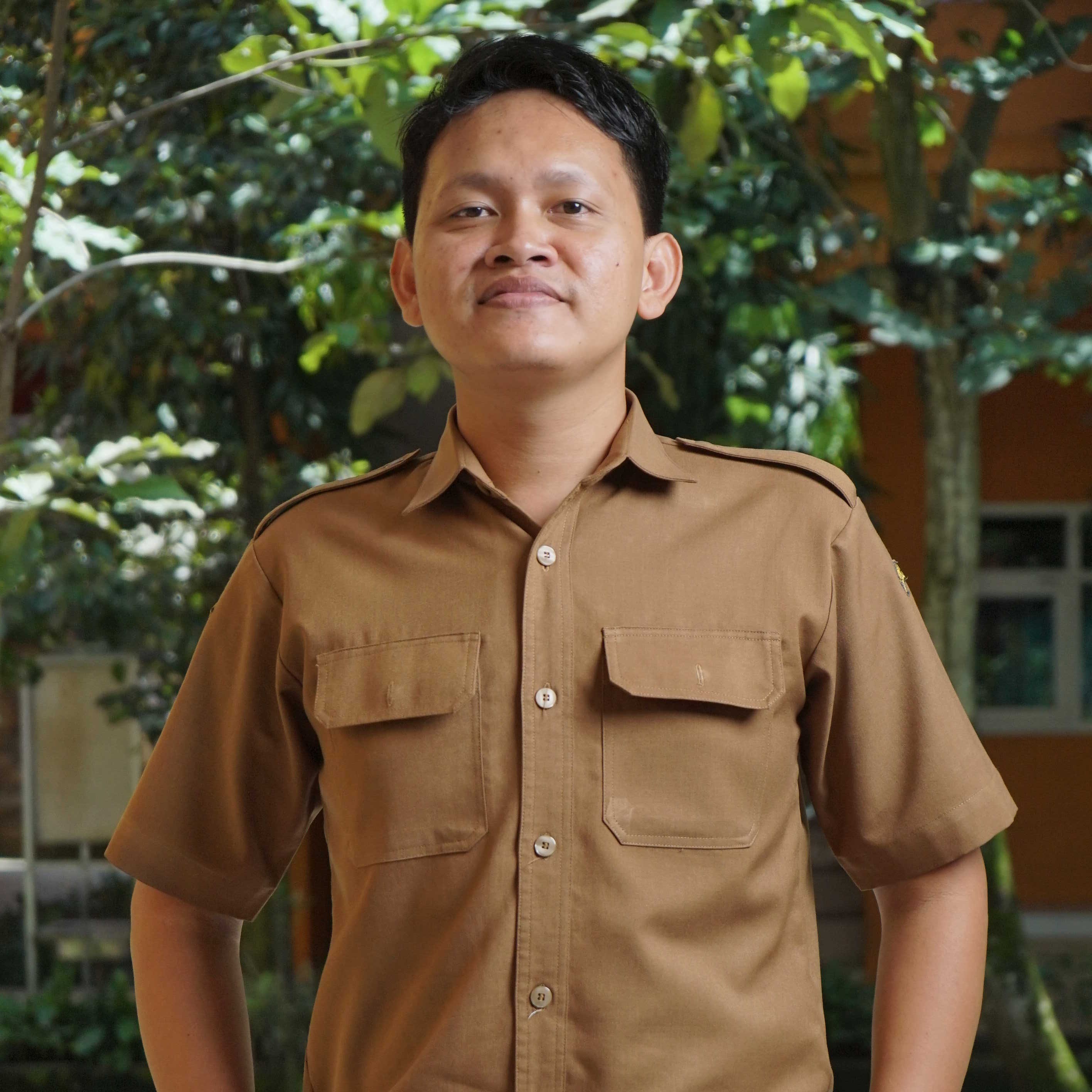 Khamid Faujan Zumroni, S.Pd.